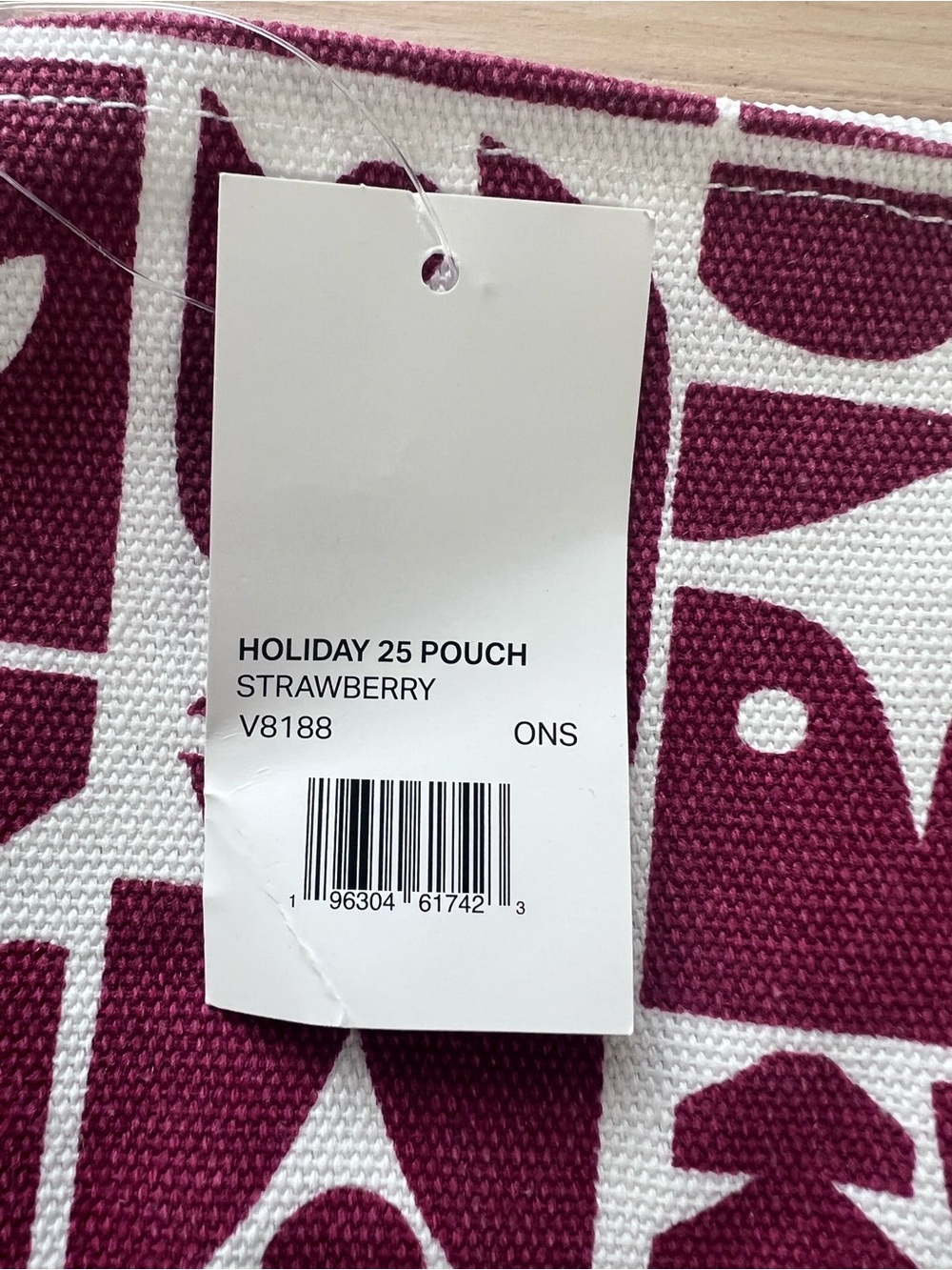 NWT Vuori Holiday Strawberry Canvas Zip Pouch Cosmetic Bag - Picture 3 of 4